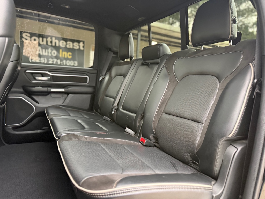 Photo 13 of this RAM 1500