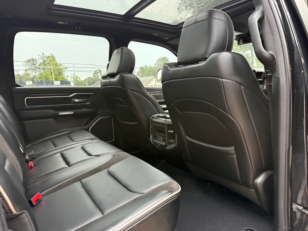 Photo 18 of this RAM 1500