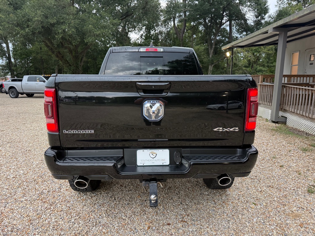 Photo 6 of this RAM 1500
