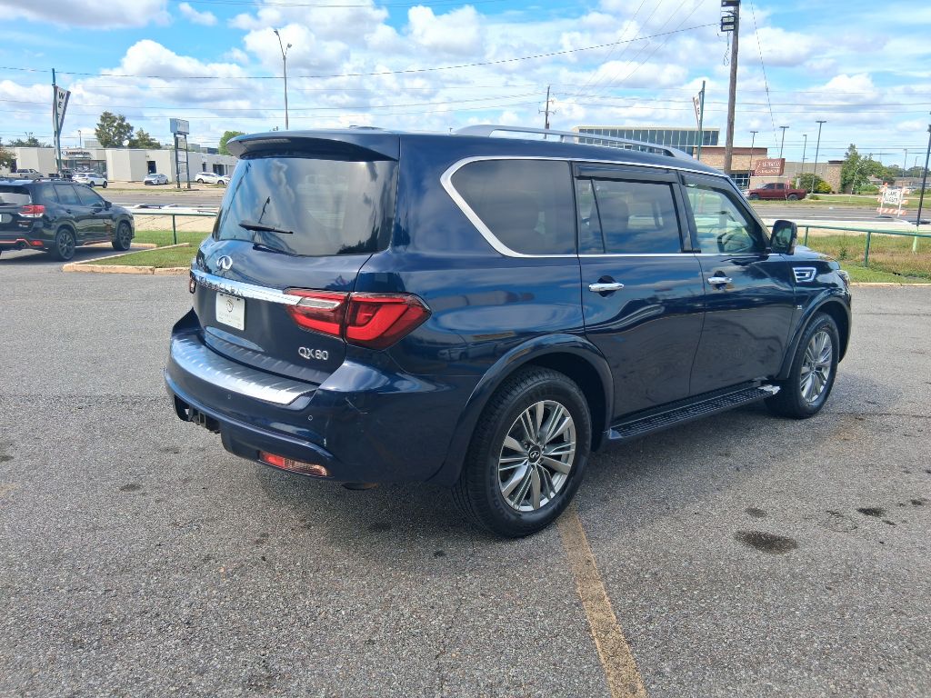 Photo 4 of this INFINITI QX80