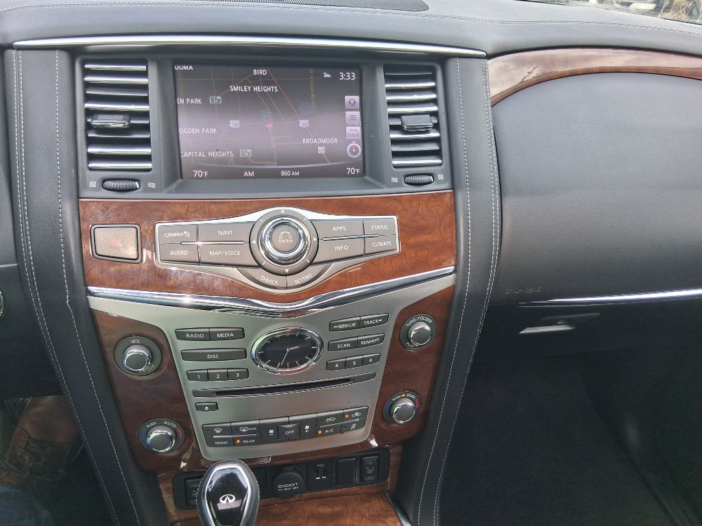 Photo 14 of this INFINITI QX80