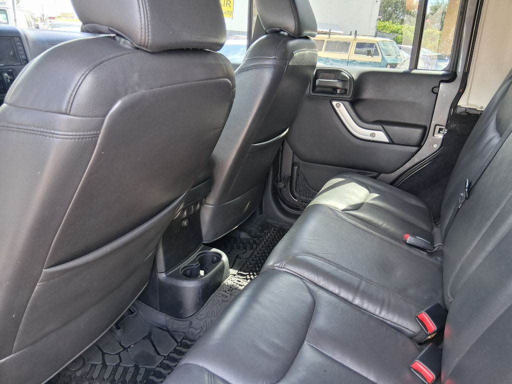 Photo 14 of this JEEP WRANGLER UNLIMI