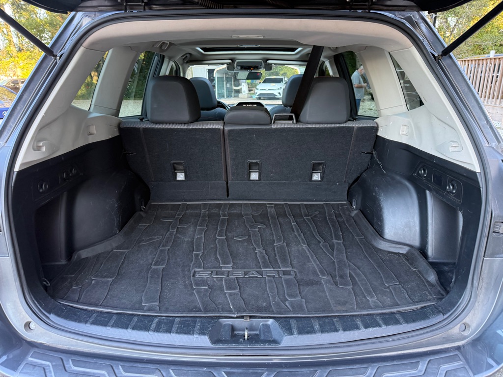 Photo 21 of this SUBARU FORESTER