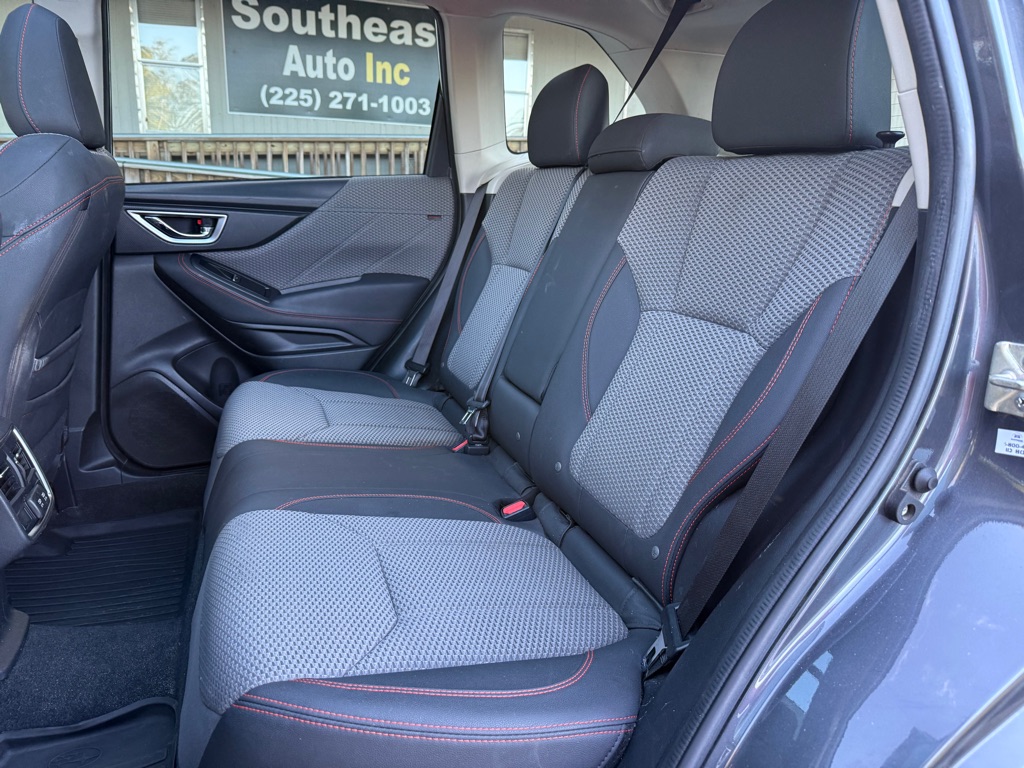 Photo 12 of this SUBARU FORESTER