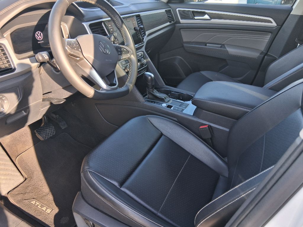 Photo 14 of this VOLKSWAGEN ATLAS
