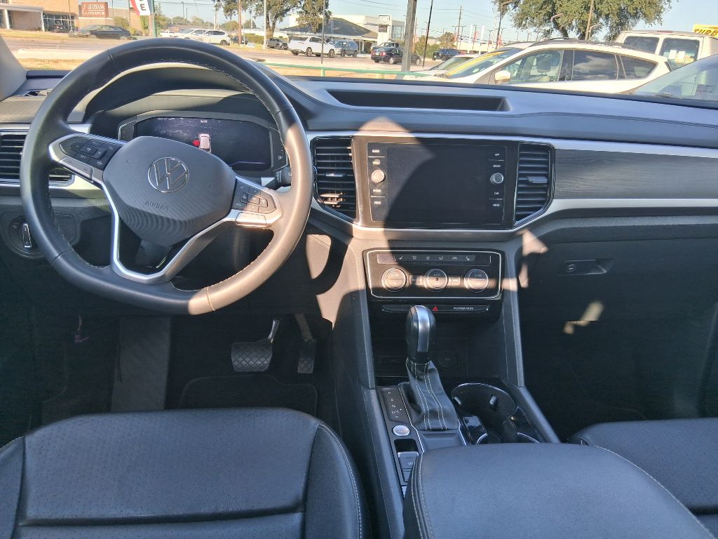 Photo 10 of this VOLKSWAGEN ATLAS
