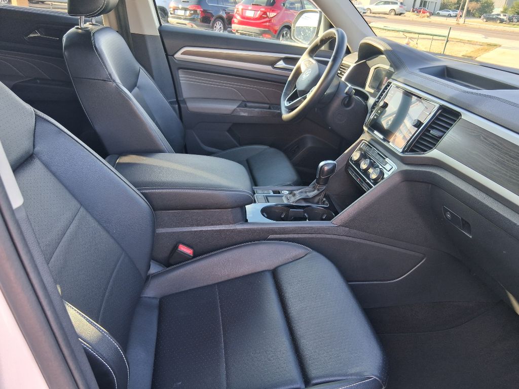 Photo 11 of this VOLKSWAGEN ATLAS