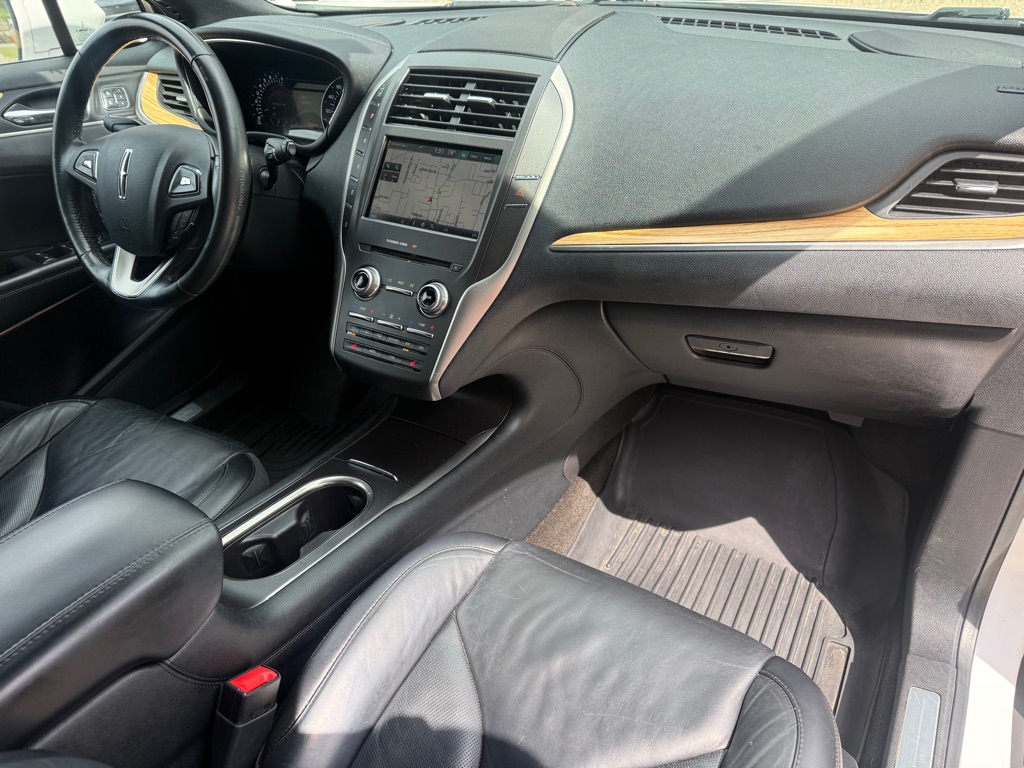 Photo 14 of this LINCOLN MKC