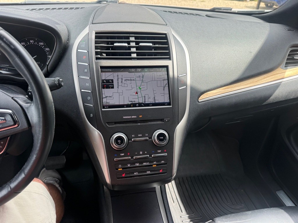 Photo 23 of this LINCOLN MKC