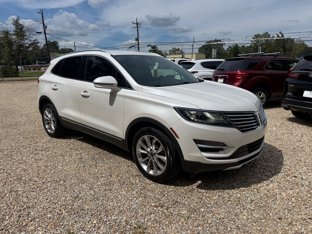 Photo 3 of this LINCOLN MKC