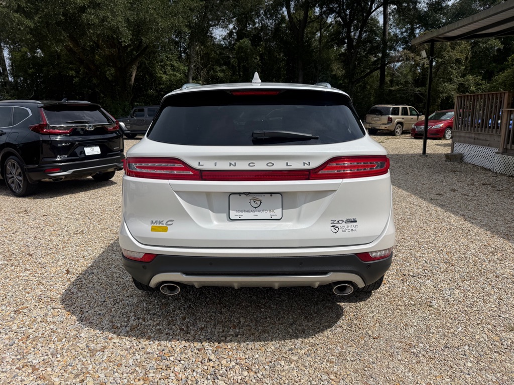Photo 6 of this LINCOLN MKC