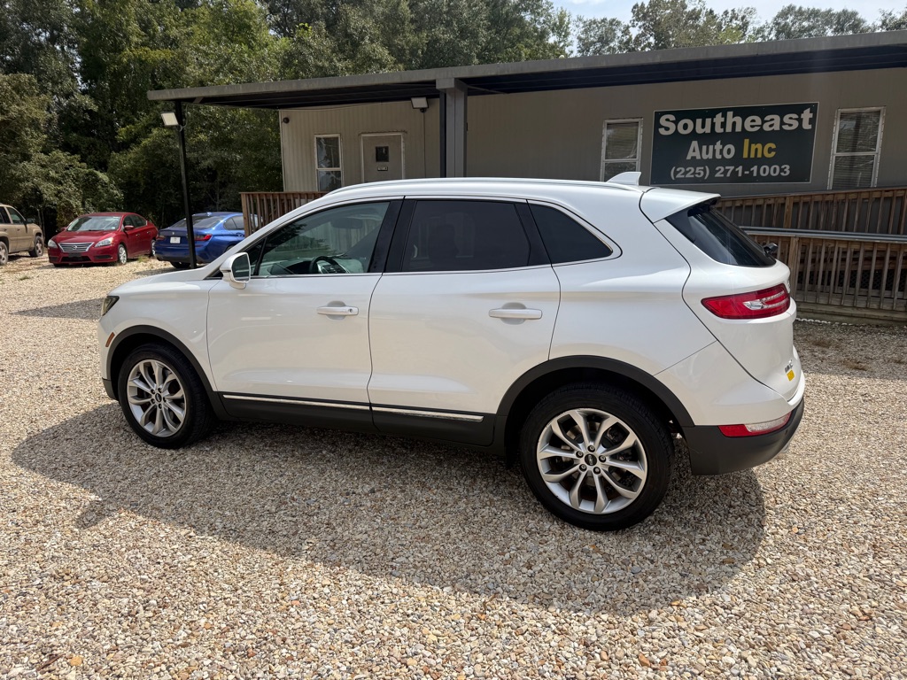 Photo 7 of this LINCOLN MKC