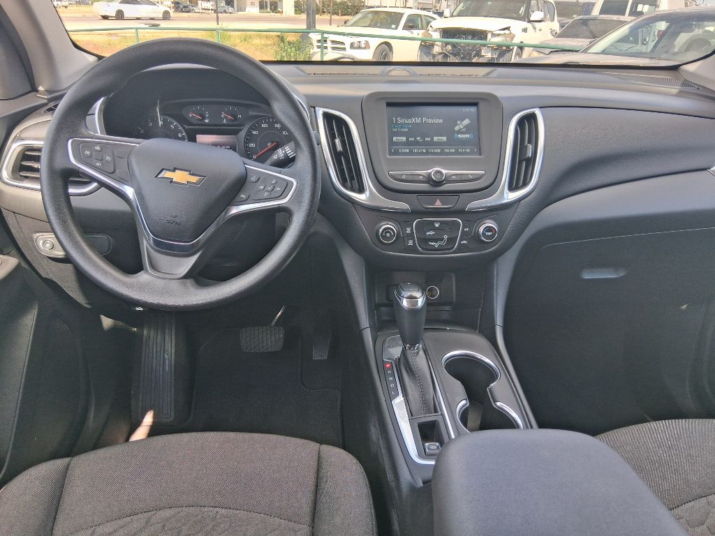 Photo 11 of this CHEVROLET EQUINOX