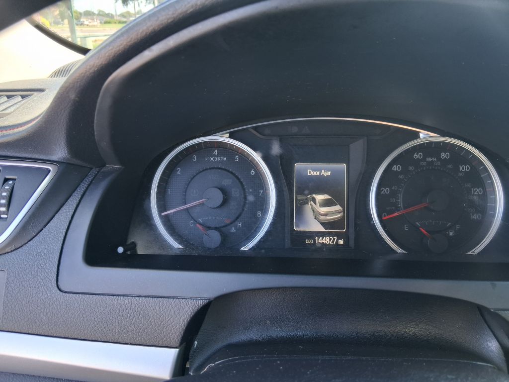 Photo 14 of this TOYOTA CAMRY