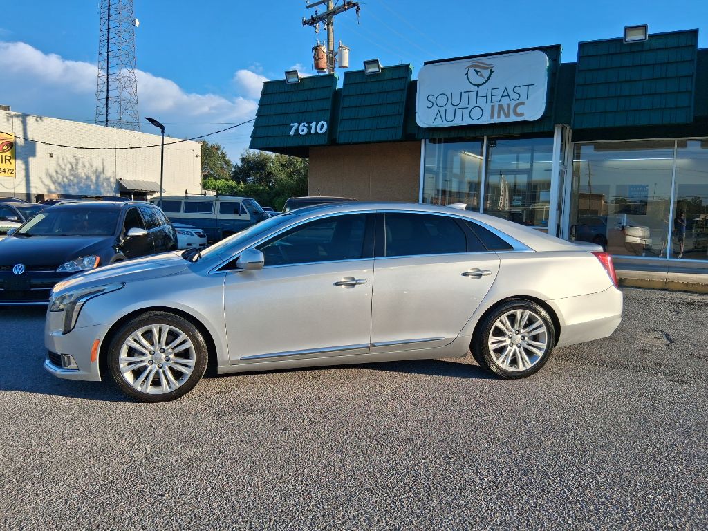 Photo 3 of this CADILLAC XTS