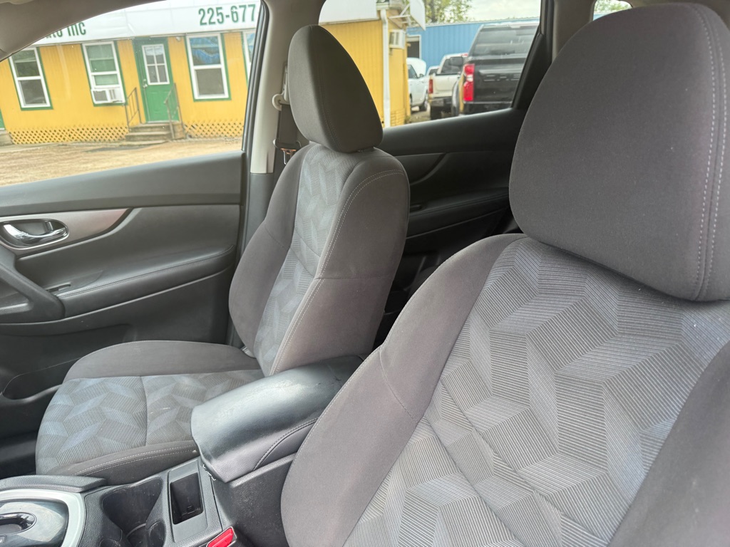 Photo 8 of this NISSAN ROGUE