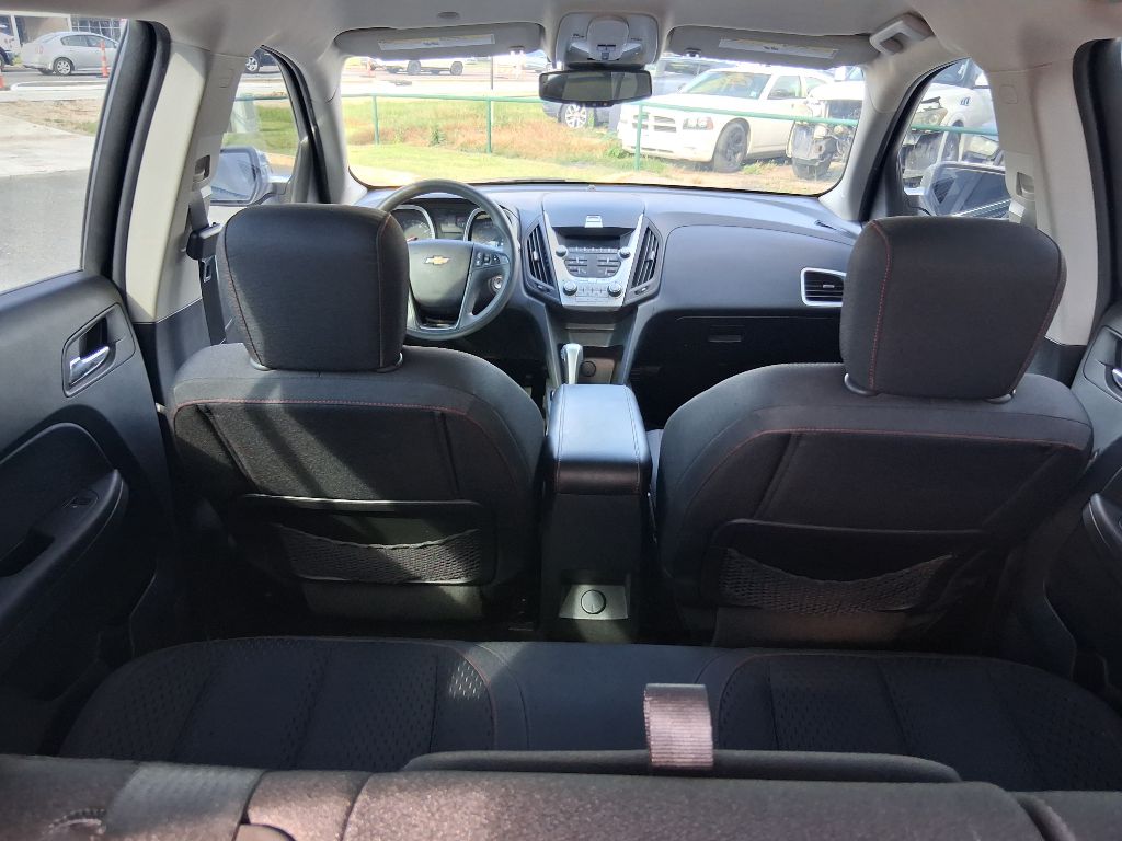 Photo 6 of this CHEVROLET EQUINOX