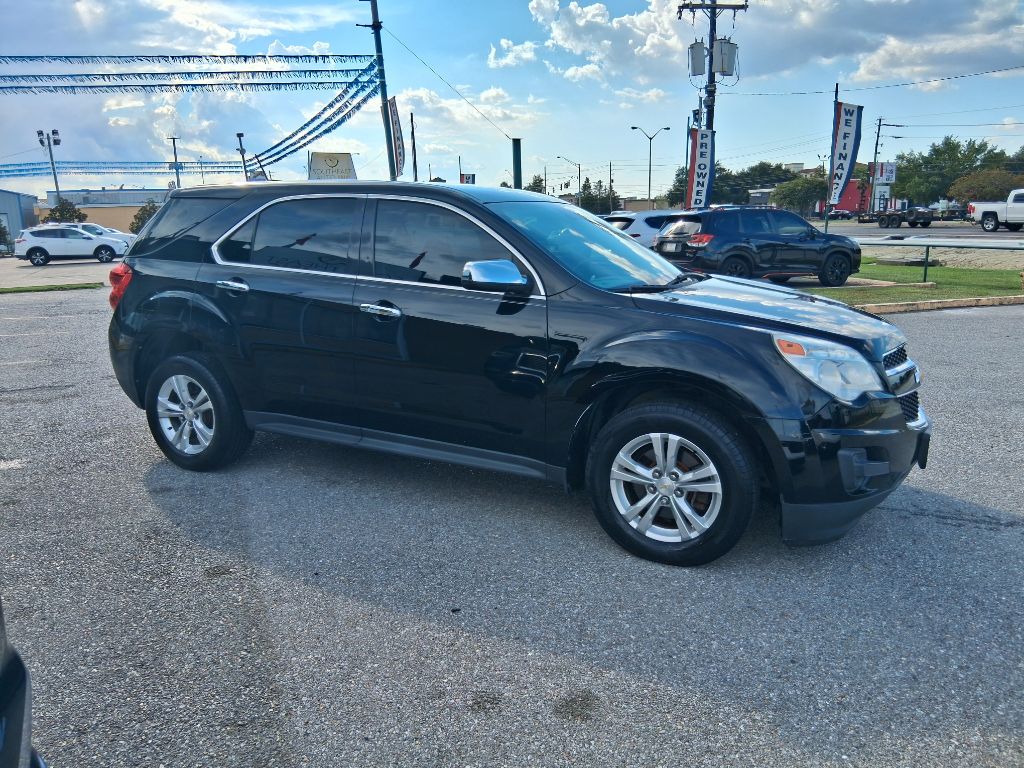 Photo 3 of this CHEVROLET EQUINOX