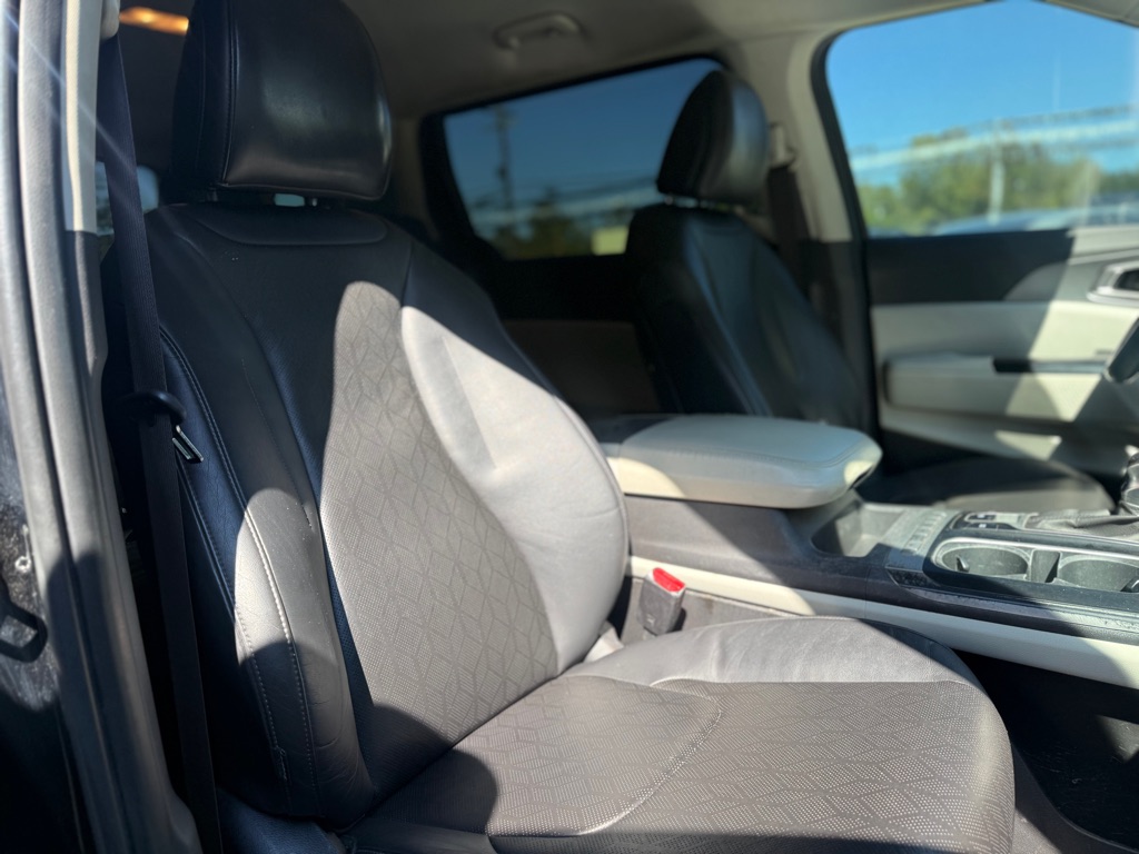 Photo 16 of this KIA CARNIVAL