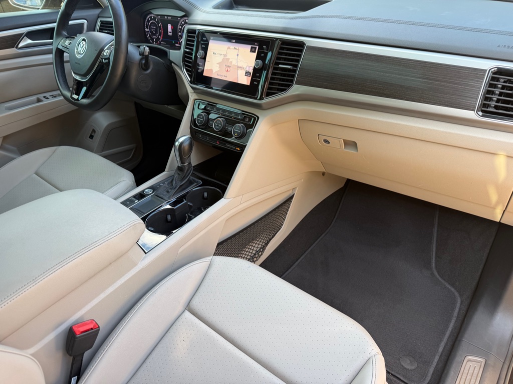 Photo 16 of this VOLKSWAGEN ATLAS