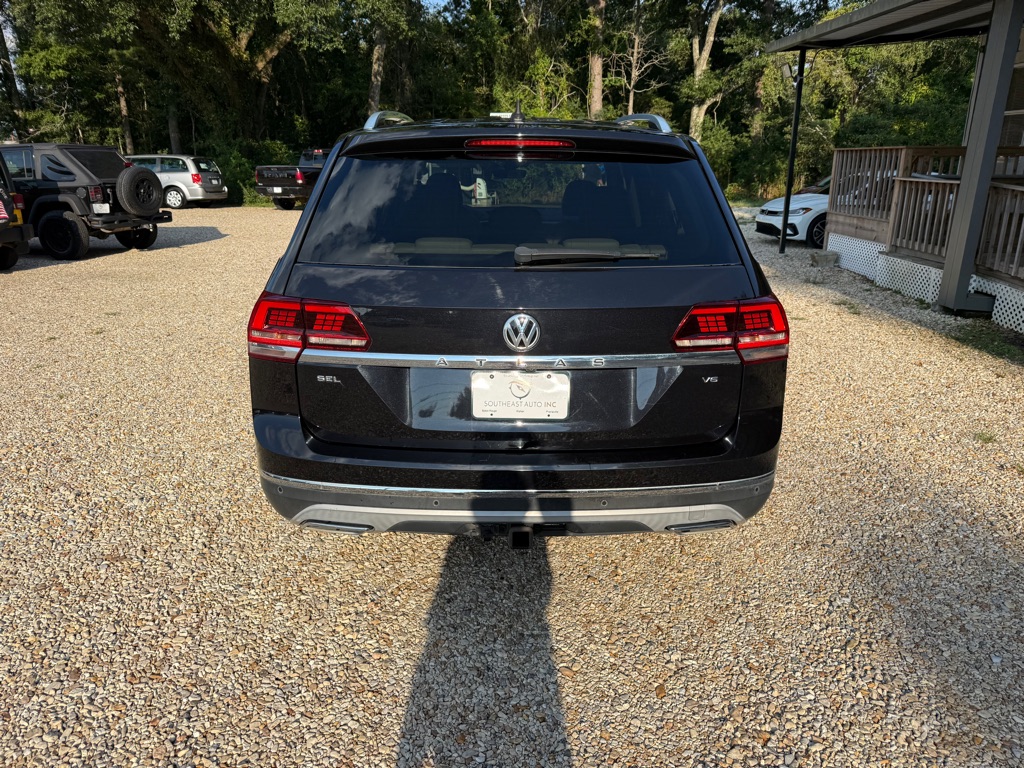 Photo 6 of this VOLKSWAGEN ATLAS