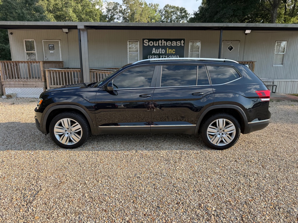 Photo 8 of this VOLKSWAGEN ATLAS