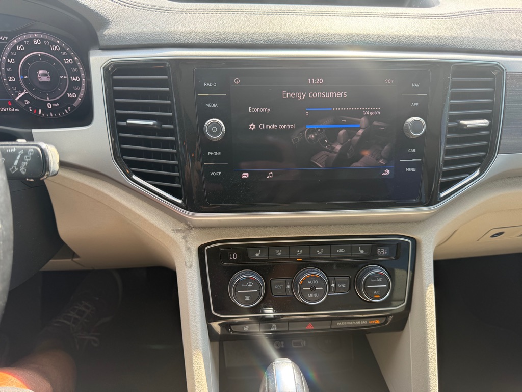 Photo 45 of this VOLKSWAGEN ATLAS