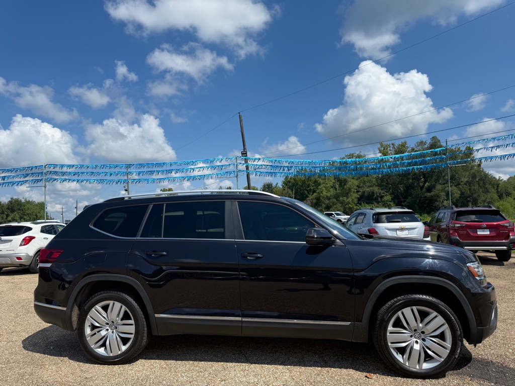 Photo 36 of this VOLKSWAGEN ATLAS