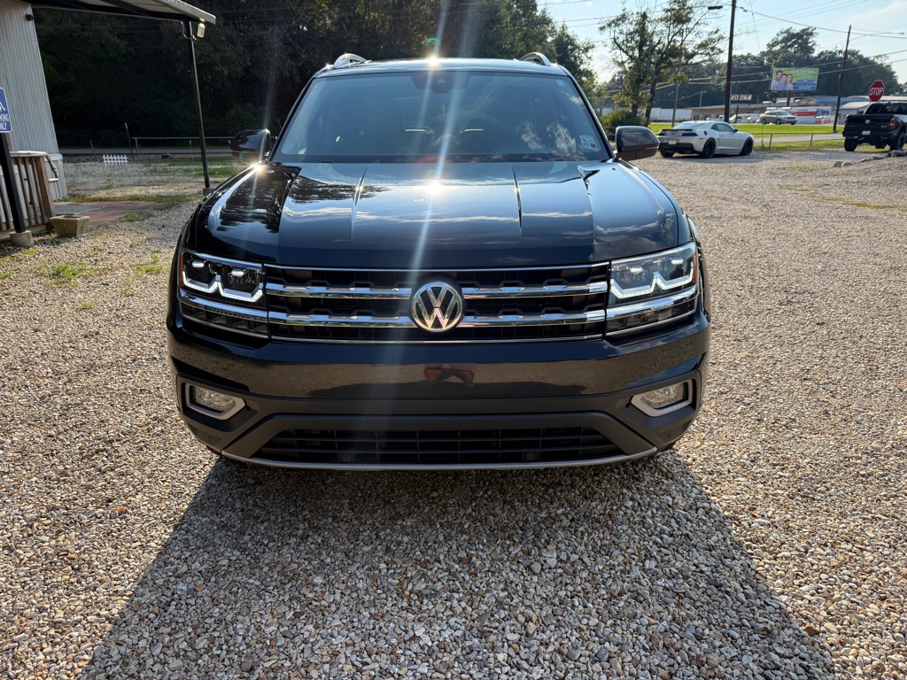 Photo 2 of this VOLKSWAGEN ATLAS