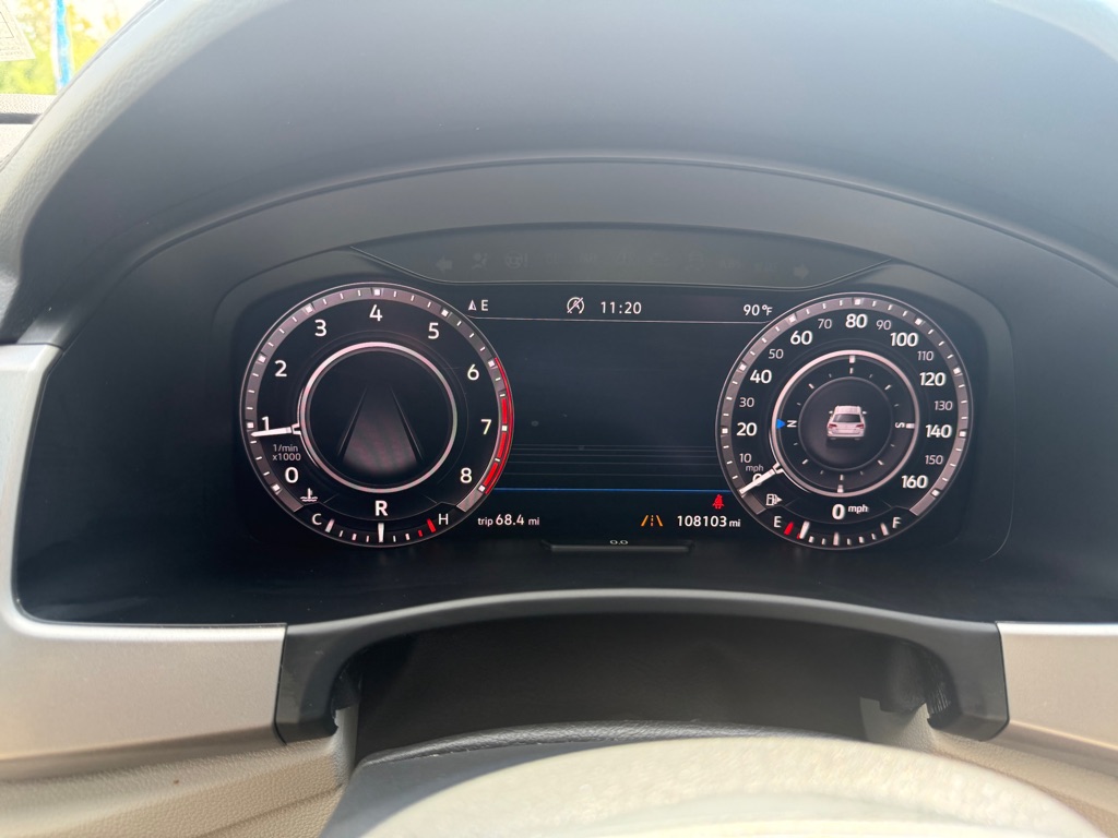 Photo 47 of this VOLKSWAGEN ATLAS