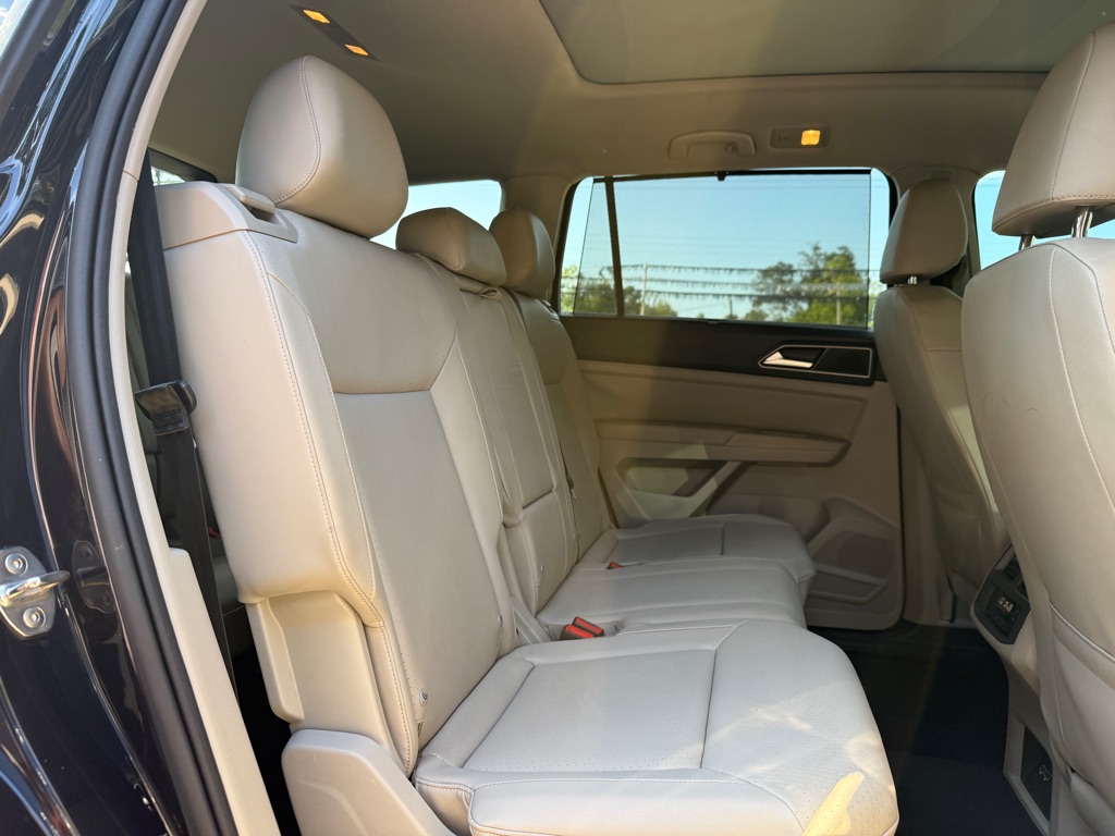 Photo 17 of this VOLKSWAGEN ATLAS