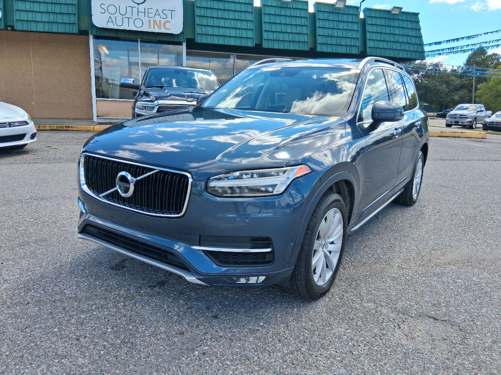 Photo 2 of this VOLVO XC90
