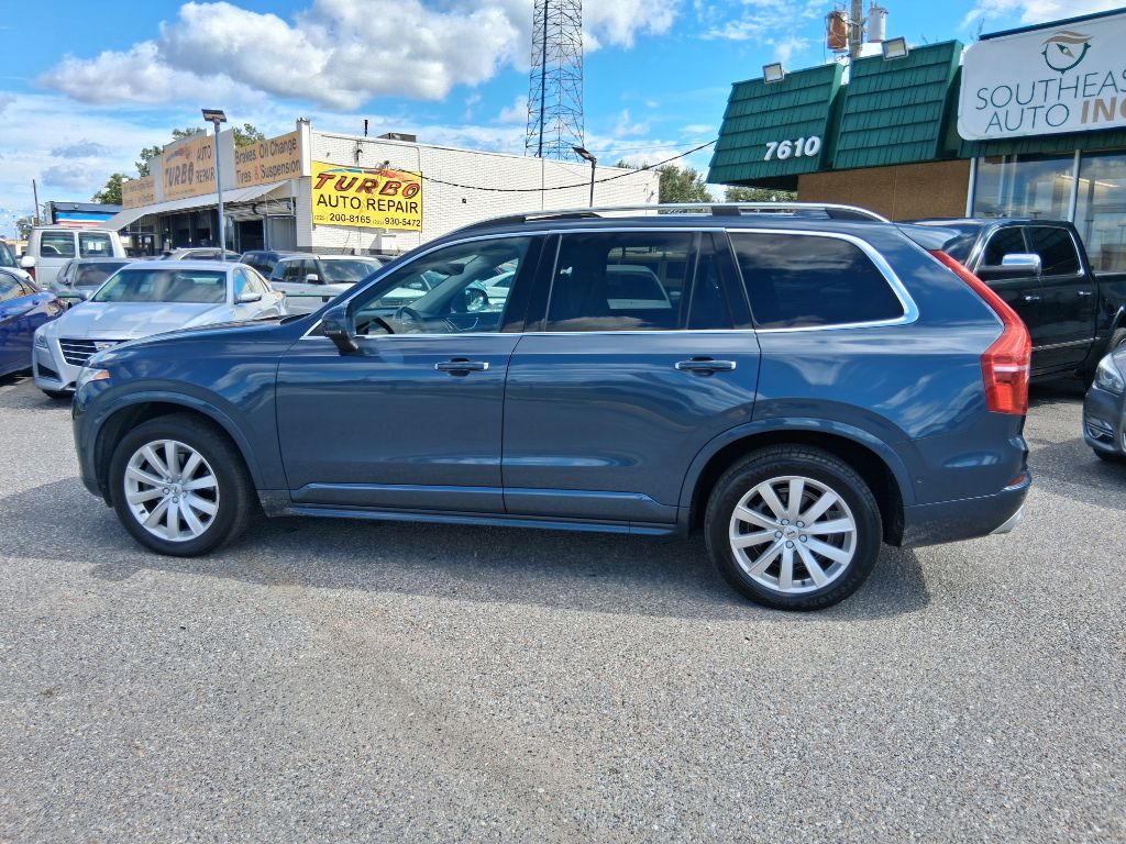 Photo 8 of this VOLVO XC90