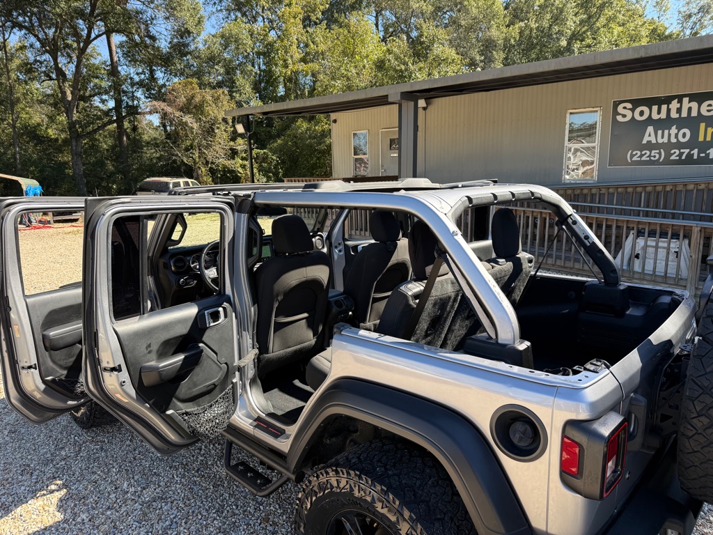 Photo 5 of this JEEP WRANGLER UNLIMI