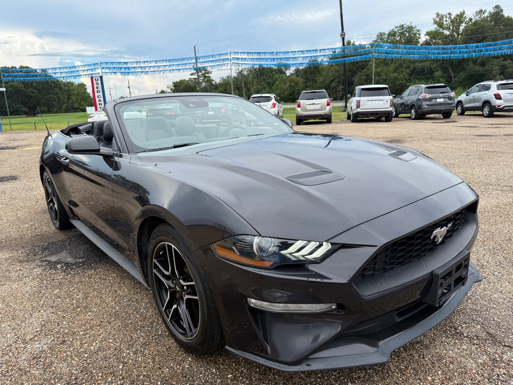 Photo 4 of this FORD MUSTANG