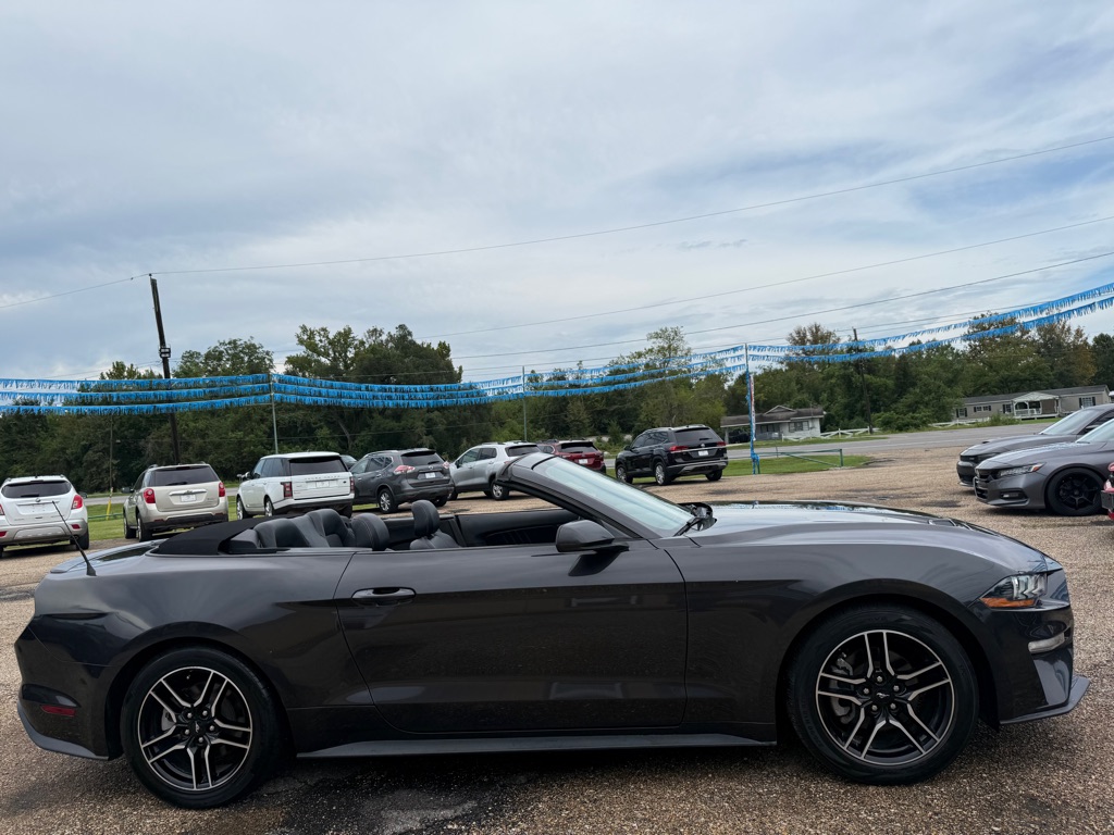 Photo 5 of this FORD MUSTANG