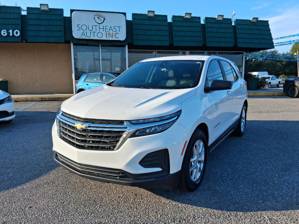 Photo 2 of this CHEVROLET EQUINOX