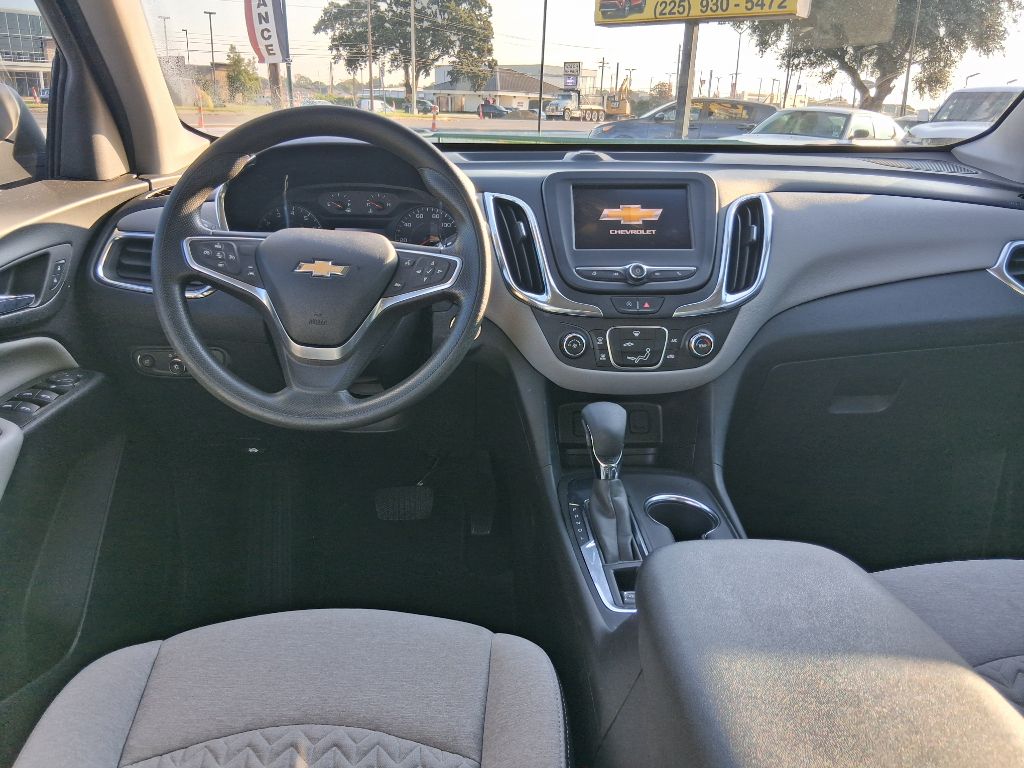 Photo 7 of this CHEVROLET EQUINOX