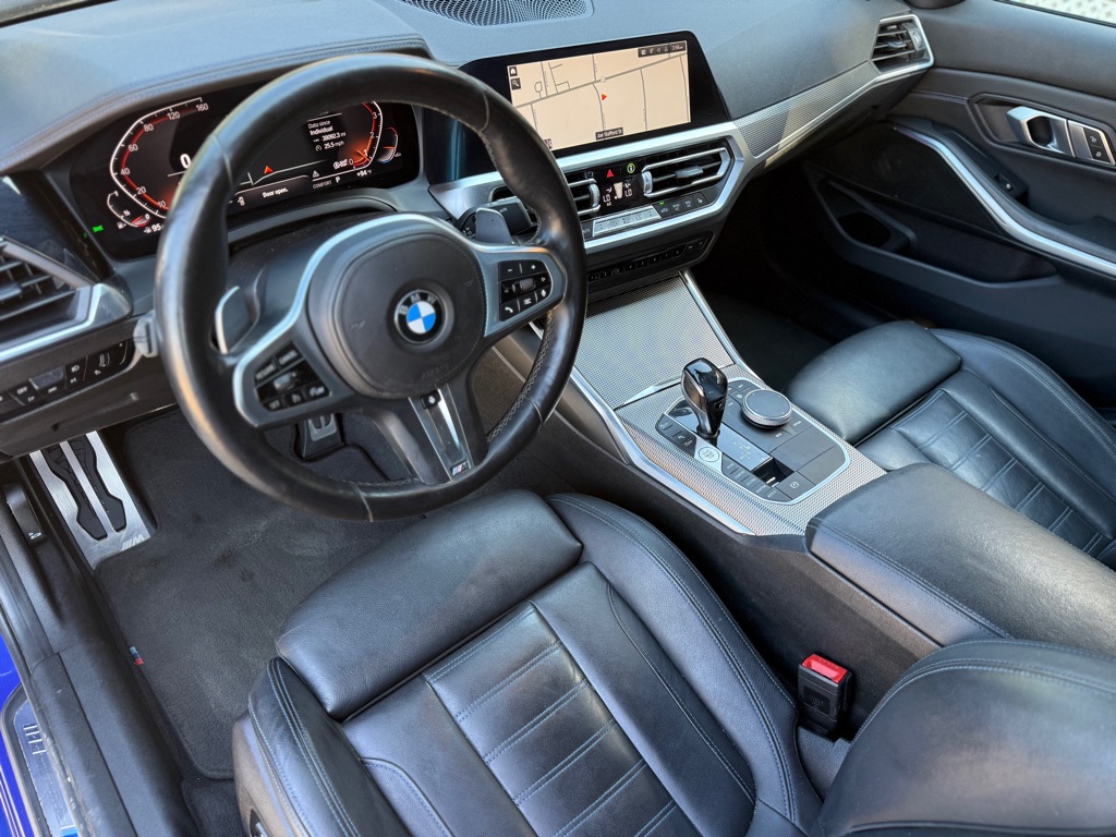 Photo 9 of this BMW 330I