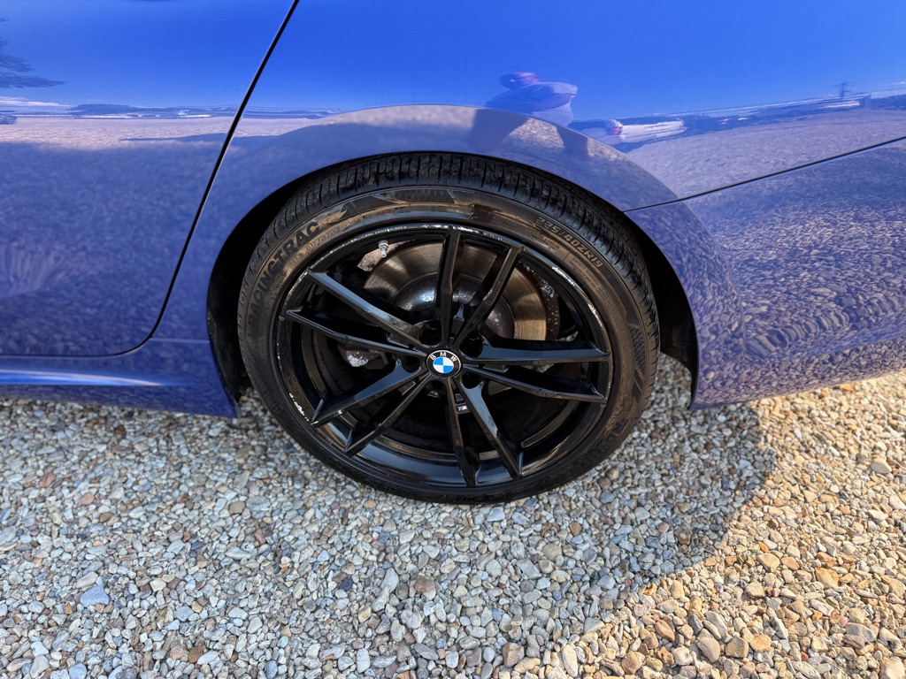 Photo 23 of this BMW 330I