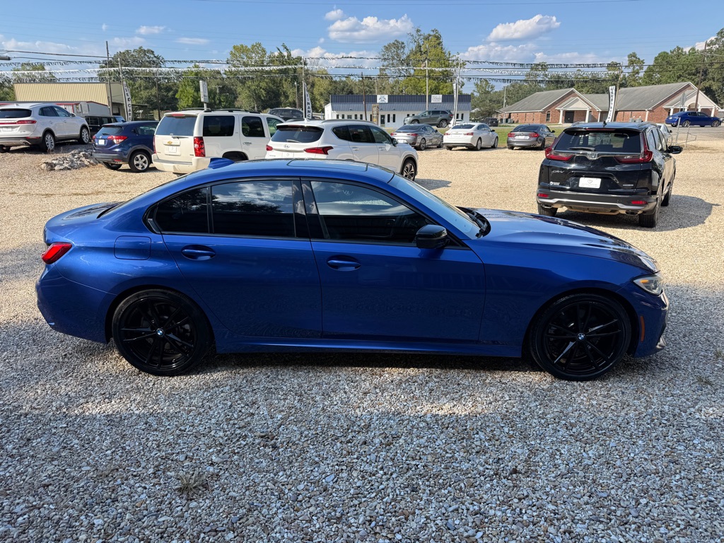 Photo 3 of this BMW 330I