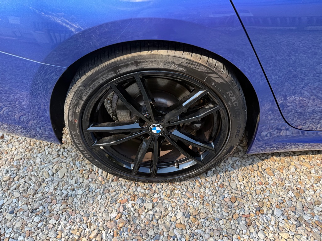 Photo 22 of this BMW 330I