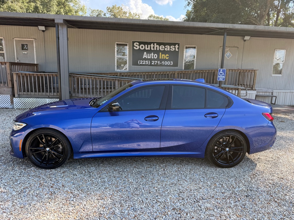 Photo 7 of this BMW 330I