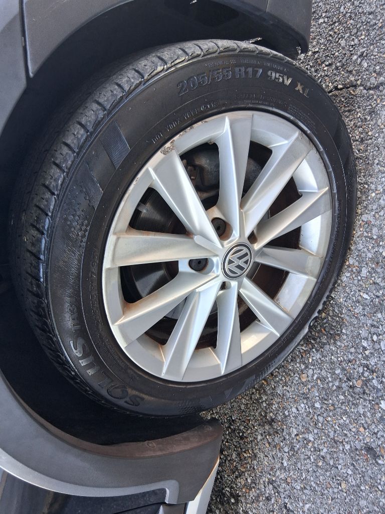 Photo 19 of this VOLKSWAGEN GOLF ALLTRACK