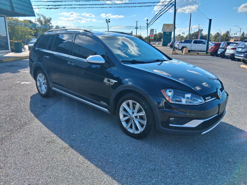 Photo 2 of this VOLKSWAGEN GOLF ALLTRACK