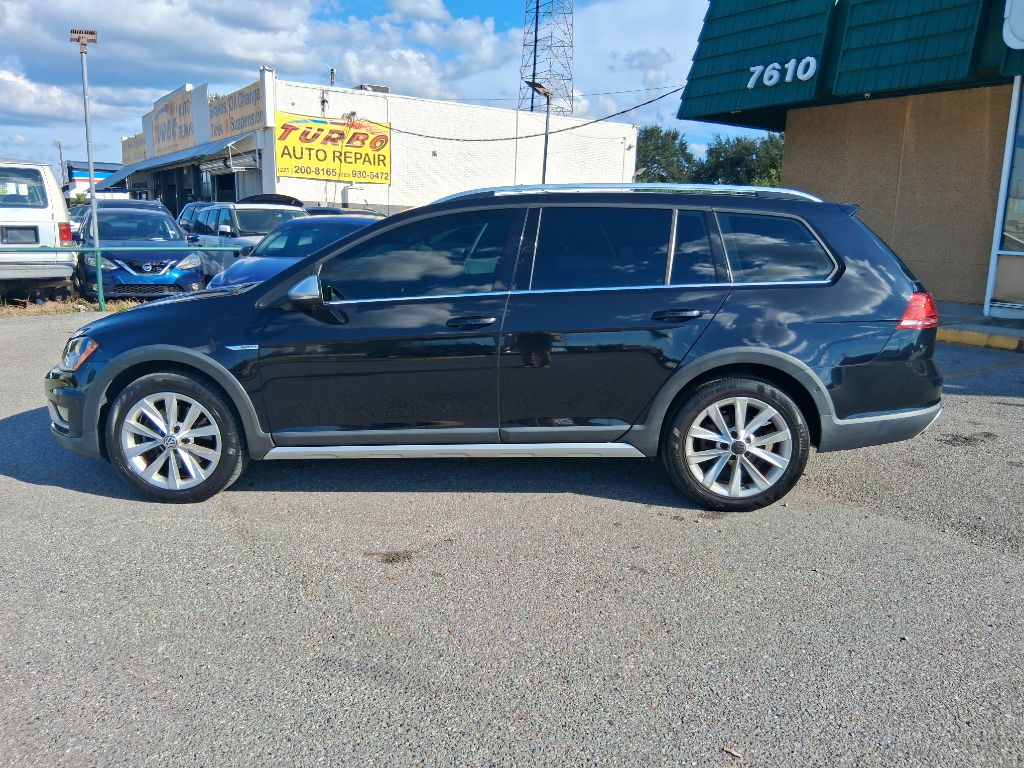 Photo 5 of this VOLKSWAGEN GOLF ALLTRACK
