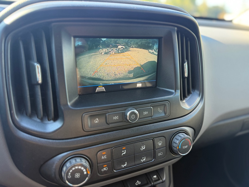 Photo 19 of this CHEVROLET COLORADO