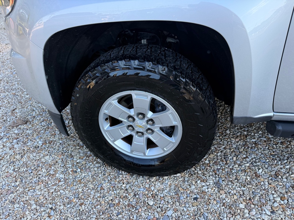 Photo 23 of this CHEVROLET COLORADO