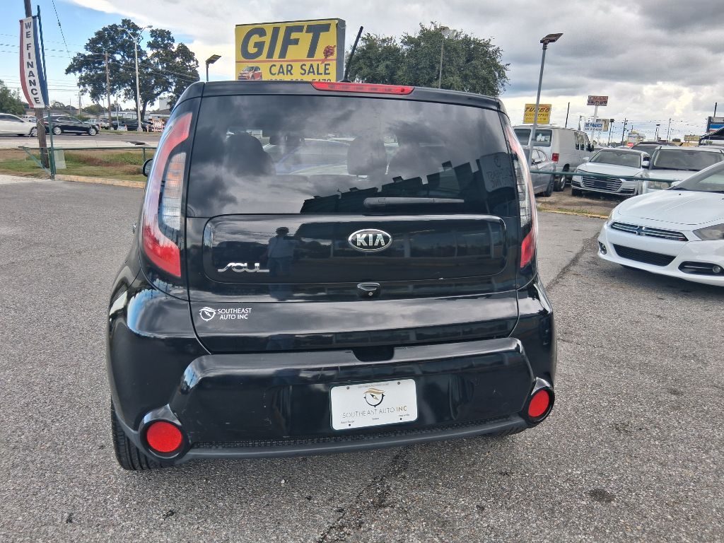 Photo 8 of this KIA SOUL