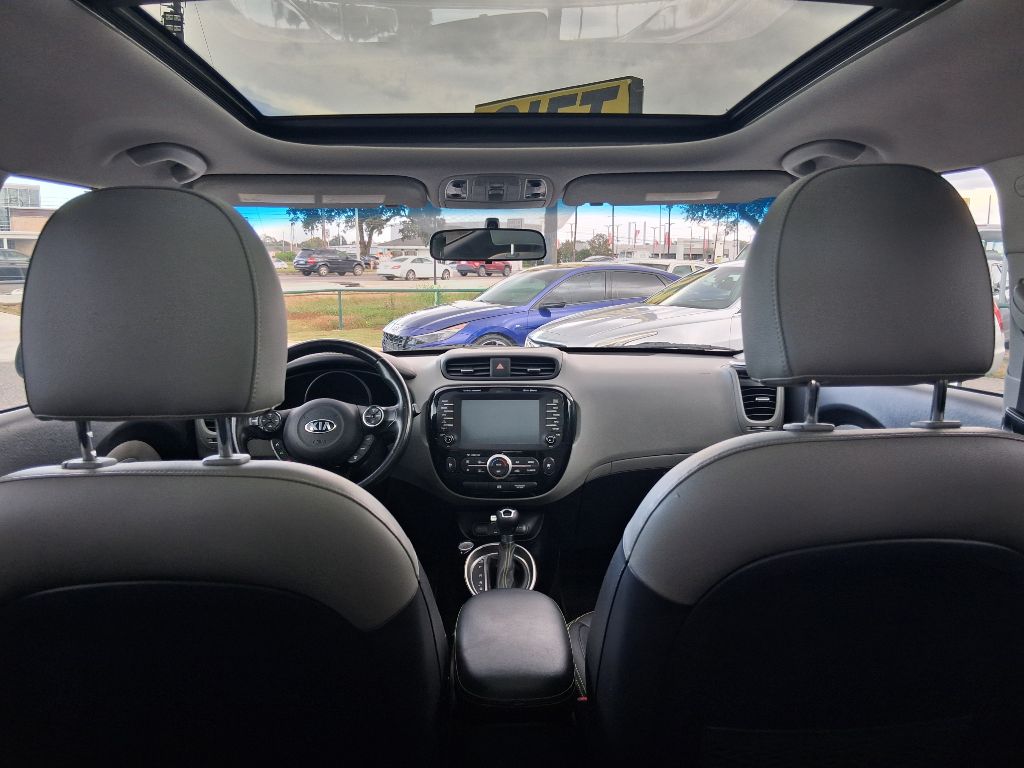 Photo 10 of this KIA SOUL